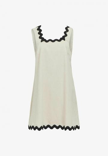 Короткое платье