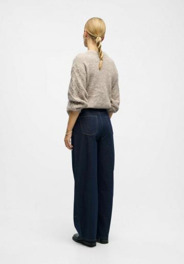 Свободные джинсы