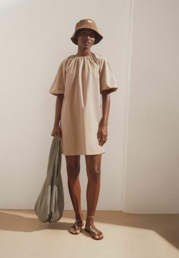 Короткое платье