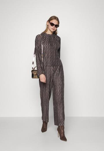 Широкие брюки