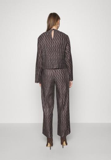 Широкие брюки