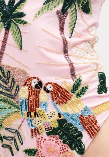 Слитный купальник