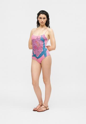 Слитный купальник