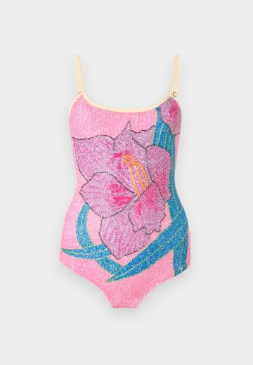 Слитный купальник