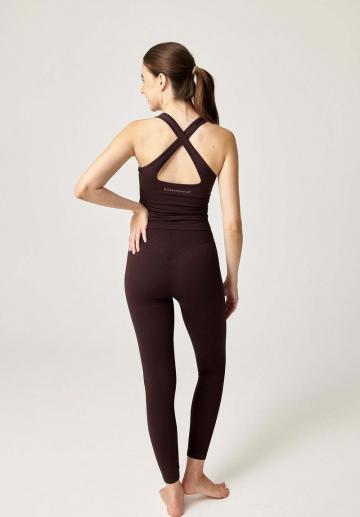 Спортивный топ