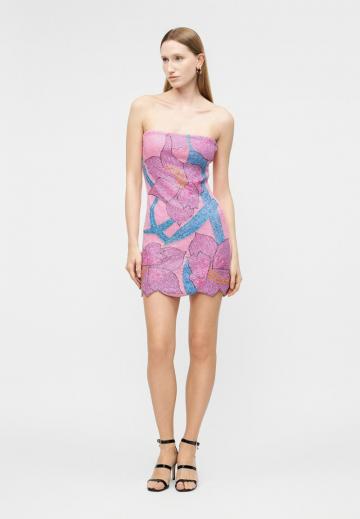 Платье без бретелек