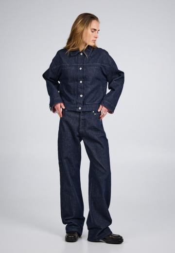 Свободные джинсы