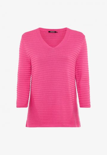 Пуловер с вырезом V