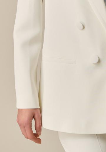 Короткое пальто