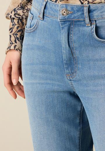 Свободные джинсы