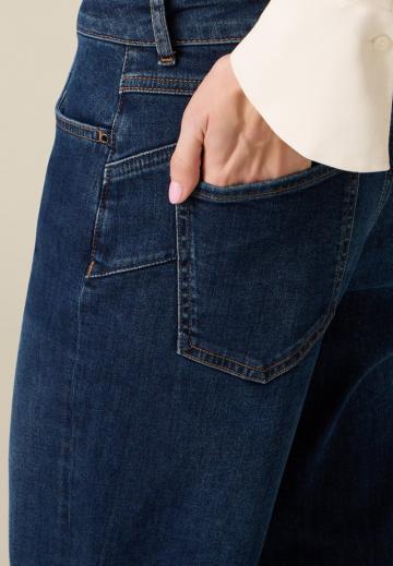 Короткие джинсы