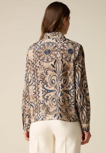 Атласная блузка