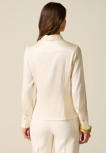 Атласная блузка