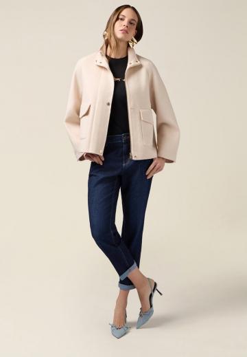 Короткие джинсы