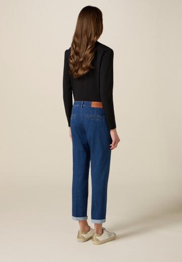 Короткие джинсы