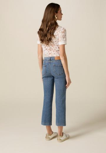Короткие джинсы