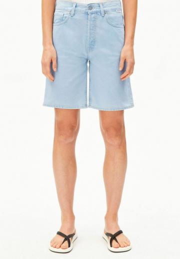 Джинсовые шорты