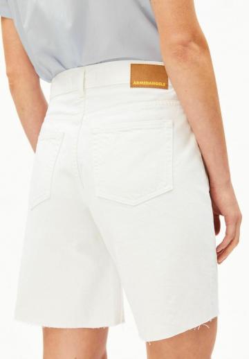 Джинсовые шорты