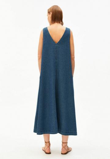 Джинсовое платье