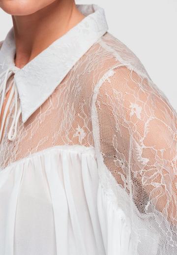 Кружевная блузка