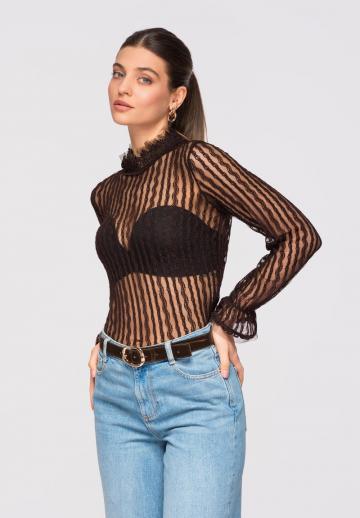 Кружевная блузка