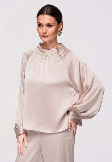 Атласная блузка