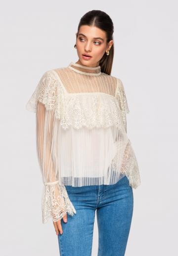 Кружевная блузка