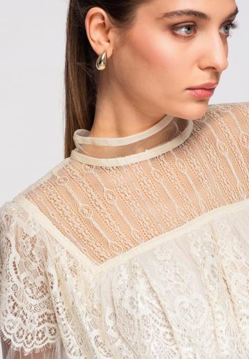 Кружевная блузка