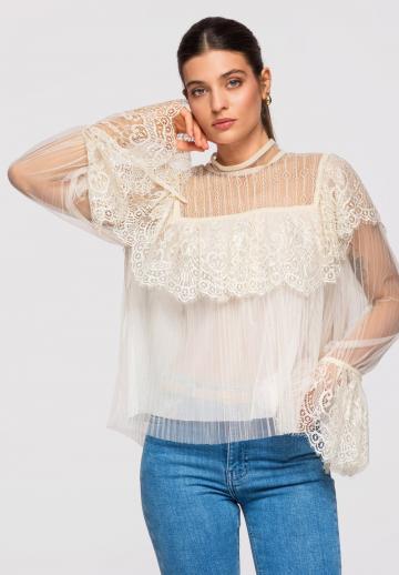 Кружевная блузка