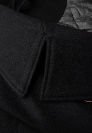 Короткое пальто