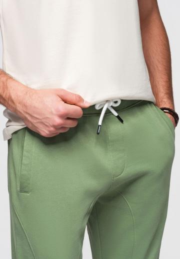 Спортивные штаны