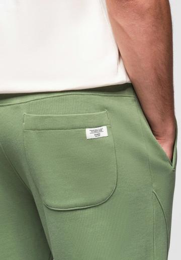 Спортивные штаны