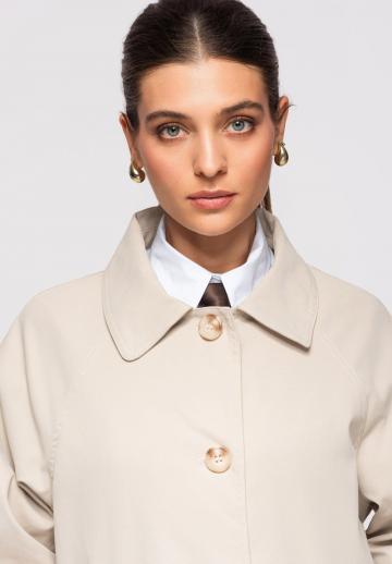 Короткое пальто