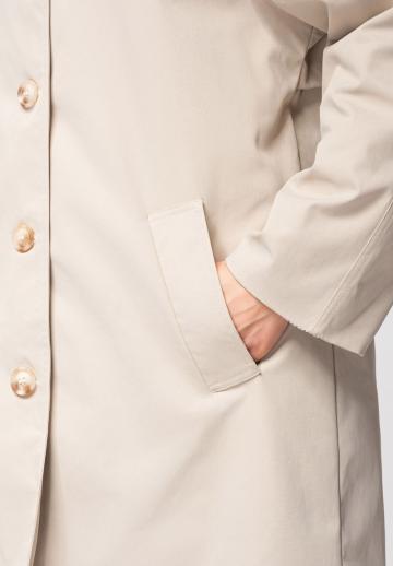 Короткое пальто