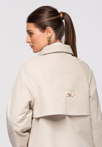 Короткое пальто