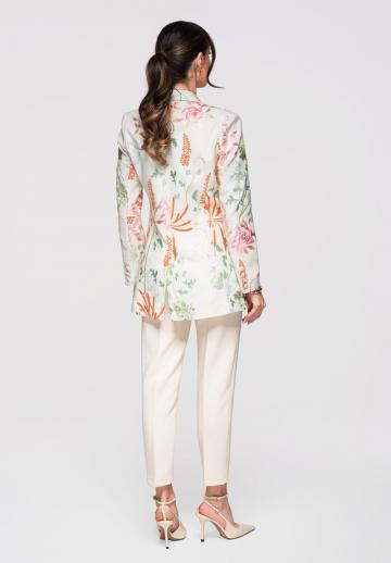 Короткое пальто