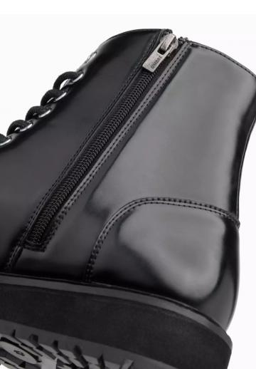 Ботинки на шнуровке