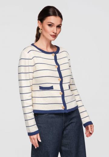 Жаккардовая вязаная кофта