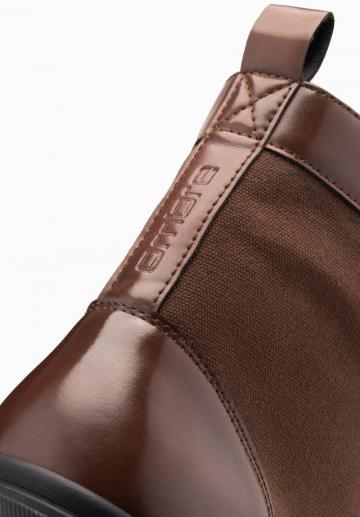 Ботинки на шнуровке