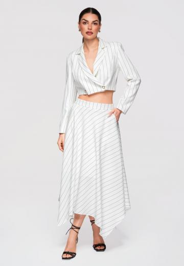 Короткий блейзер