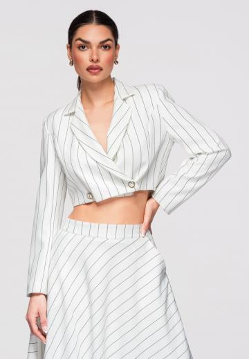 Короткий блейзер