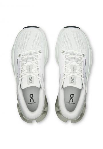 Беговые кроссовки