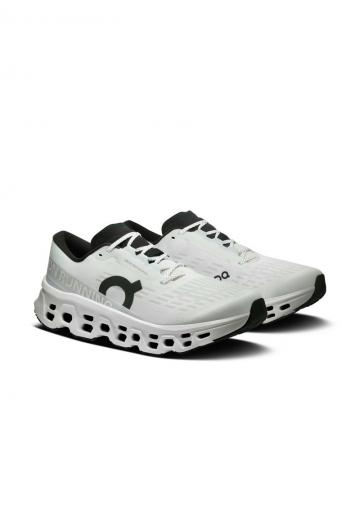 Беговые кроссовки