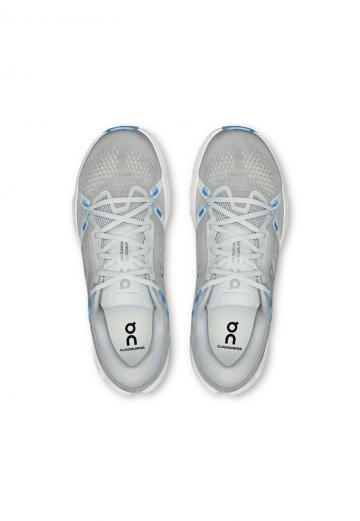 Беговые кроссовки