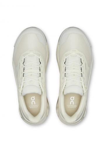 Походные ботинки