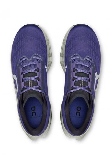 Беговые кроссовки