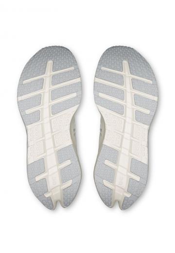 Беговые кроссовки