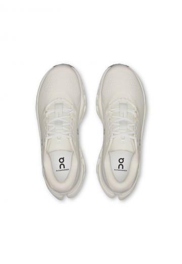 Беговые кроссовки