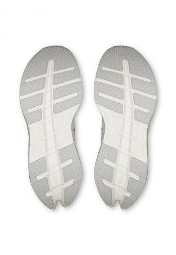 Беговые кроссовки