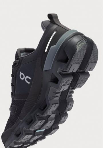 Походная обувь